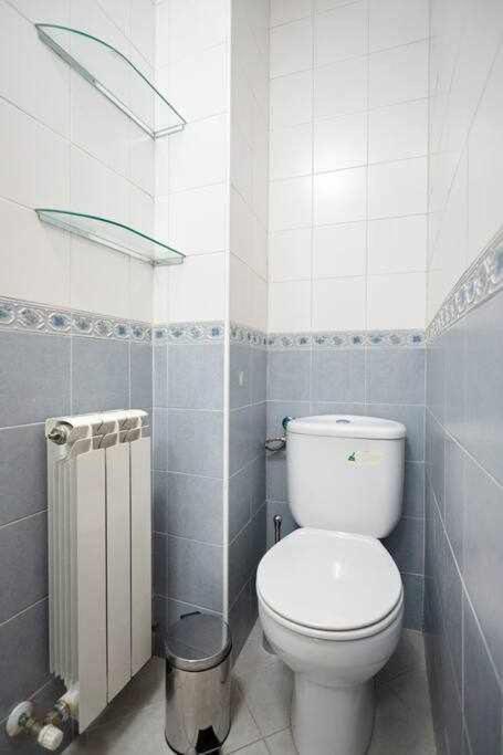 Apartamento Ayla Ayuntamiento ปัมโปลนา ภายนอก รูปภาพ